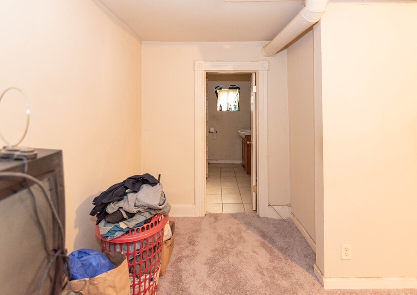 More Photos Of 3409 Greenmount Ave, Baltimore Storefront For Sale