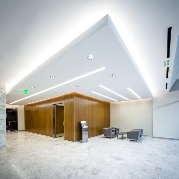 More Photos Of 3120 Southwest Fwy, Houston Office For Lease