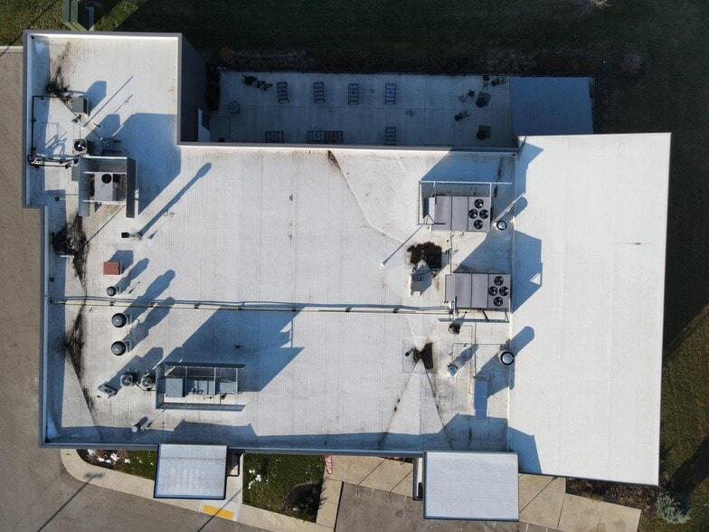 More Photos Of 3552 Market Ln, Kenosha Restaurant For Sale