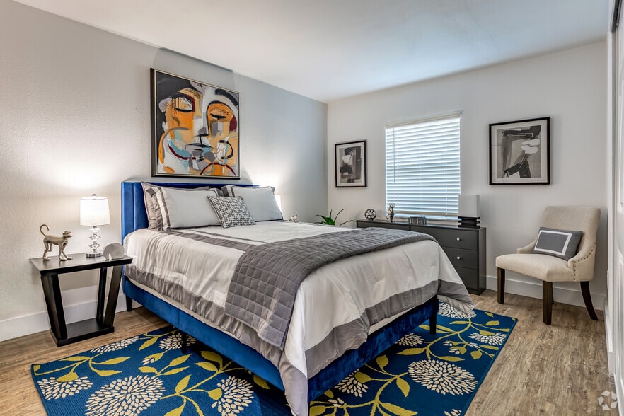 More Photos Of 785 N Osprey Ave, Sarasota Apartments For Sale