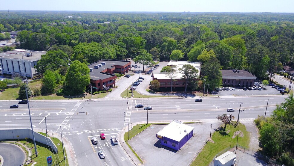 More Photos Of 2799 Lawrenceville Hwy, Decatur Office For Lease