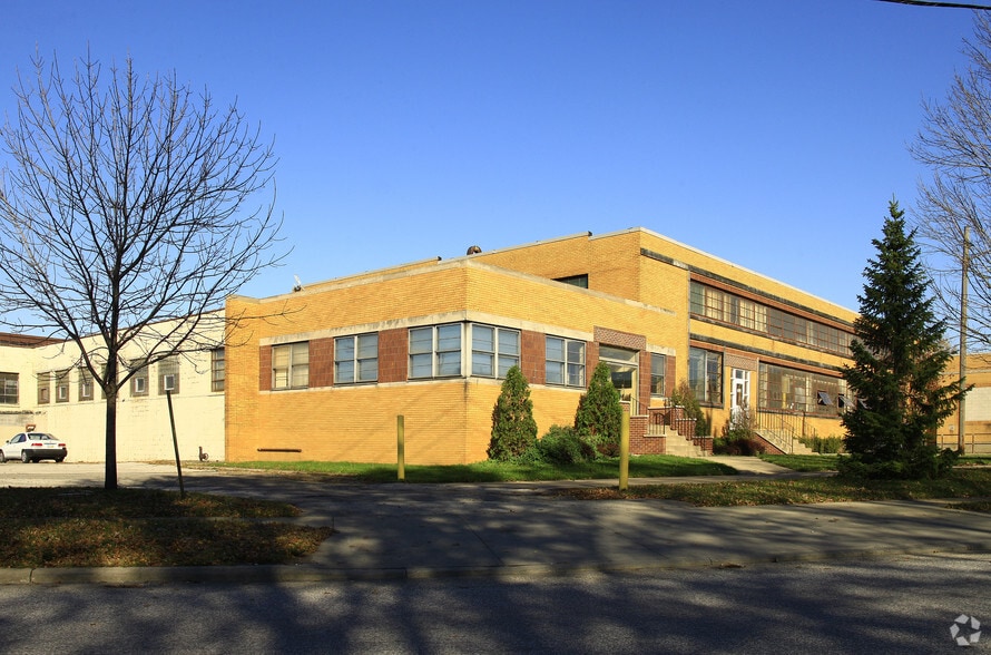 Primary Photo Of 4911 Grant Ave, Cuyahoga Heights Manufacturing For Lease
