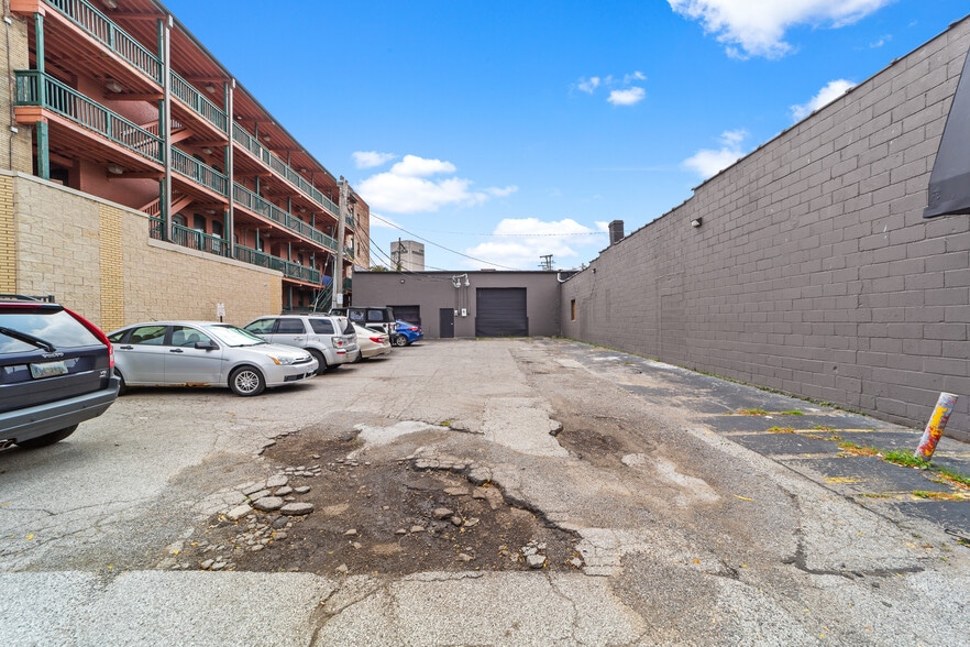More Photos Of 1830 Superior Ave, Cleveland Flex For Sale