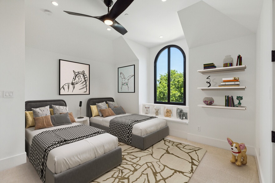 More Photos Of 615 Brewer Rd, Southlake Specialty For Sale