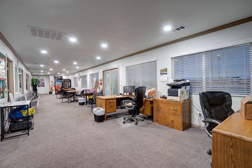 More Photos Of 854 Crows Landing Rd, Modesto Auto Dealership For Sale