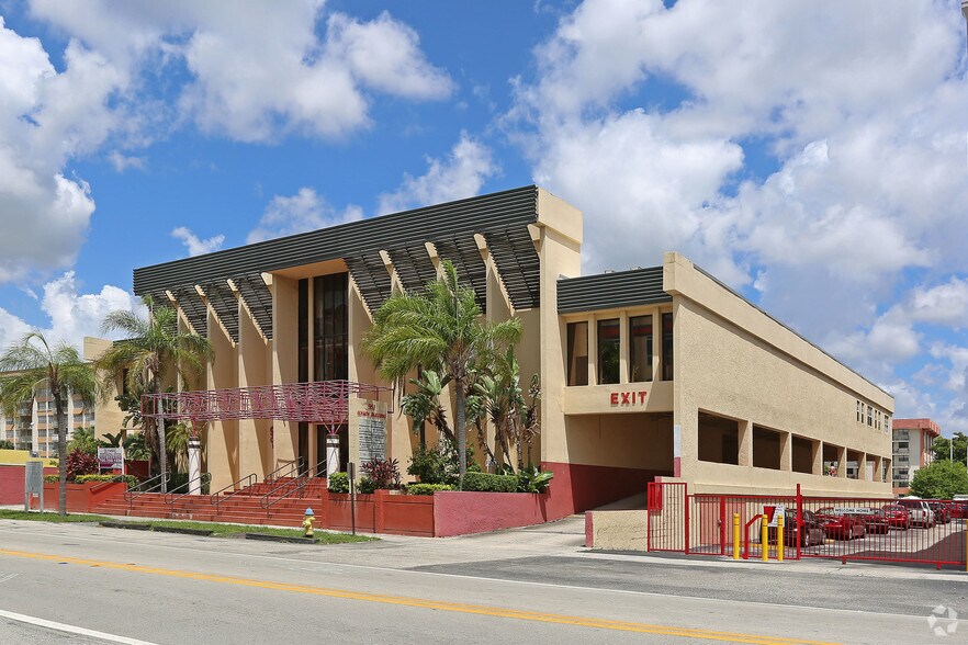 Primary Photo Of 951 NE 167th St, Miami Medical For Sale