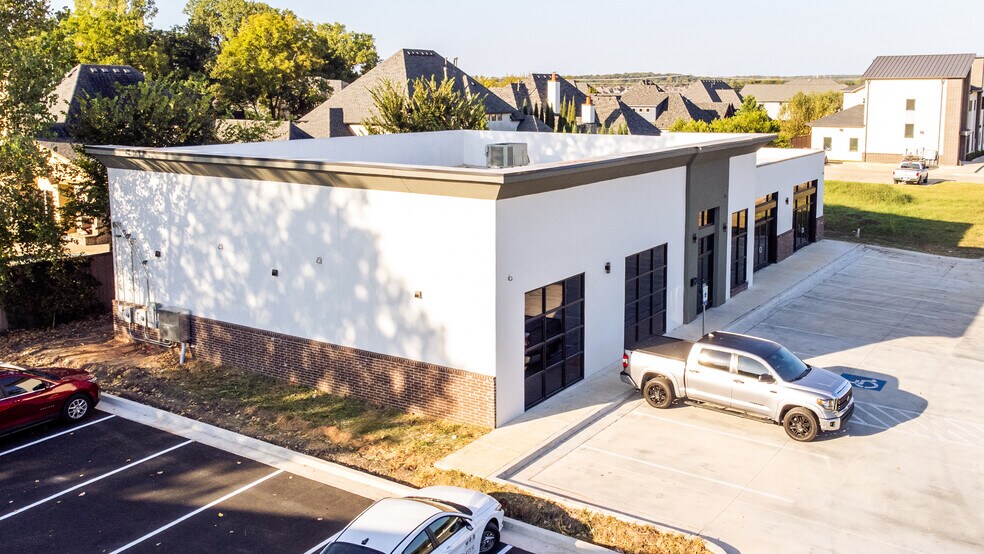 More Photos Of 6610 E 121st St, Bixby Office For Lease