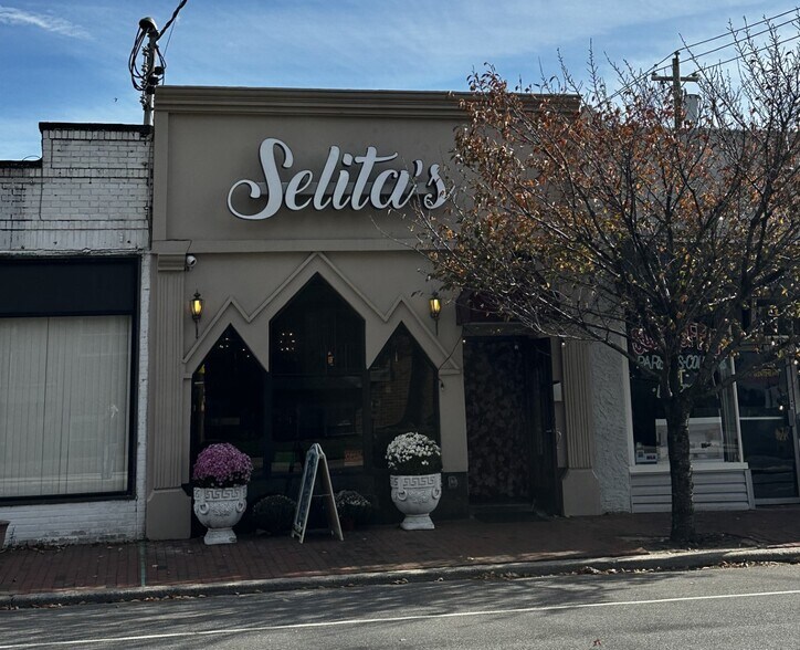 More Photos Of 152 Union Ave, Lynbrook Restaurant For Sale