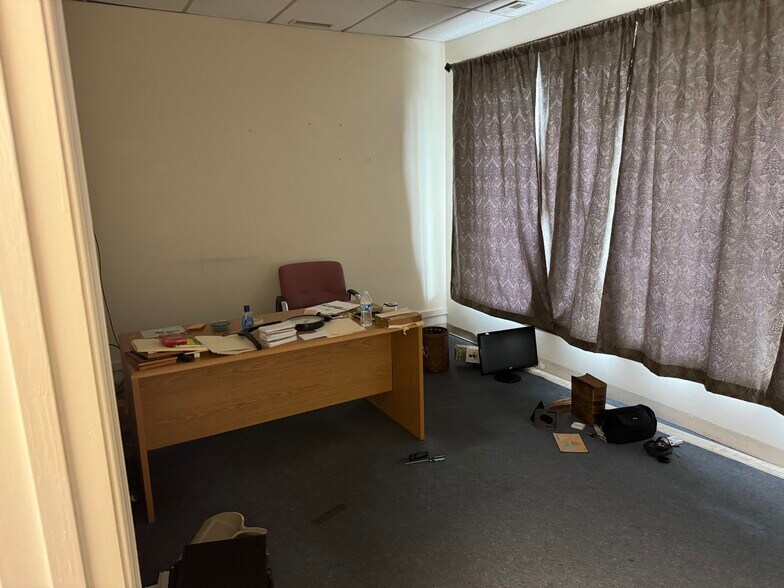 More Photos Of 25367 Lankford Hwy, Onley Light Distribution For Lease