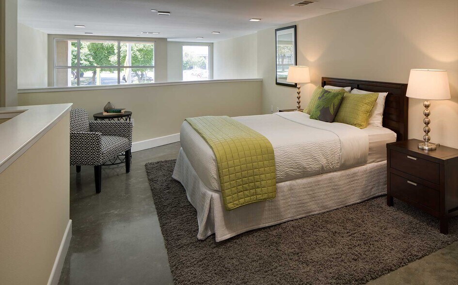 More Photos Of 7400 Center Ave, Huntington Beach Apartments For Lease