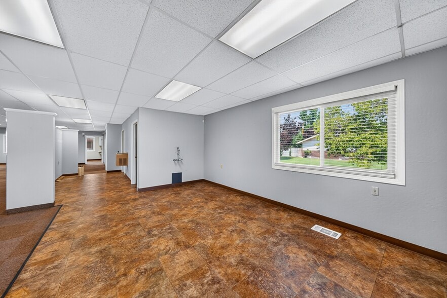 More Photos Of 2225 N McCarran Blvd, Sparks Freestanding For Lease