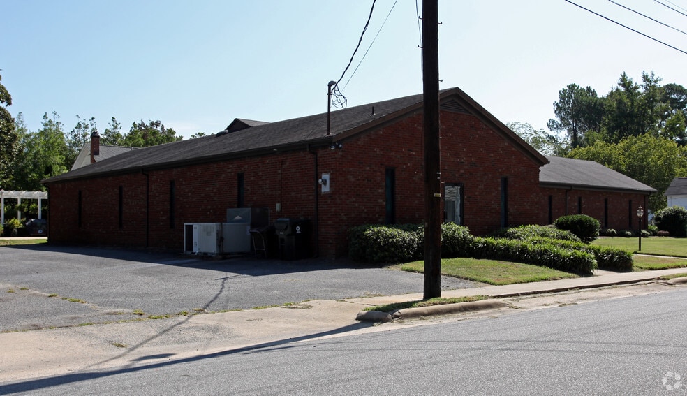 More Photos Of 4334 W Pine St, Farmville Religious Facility For Sale