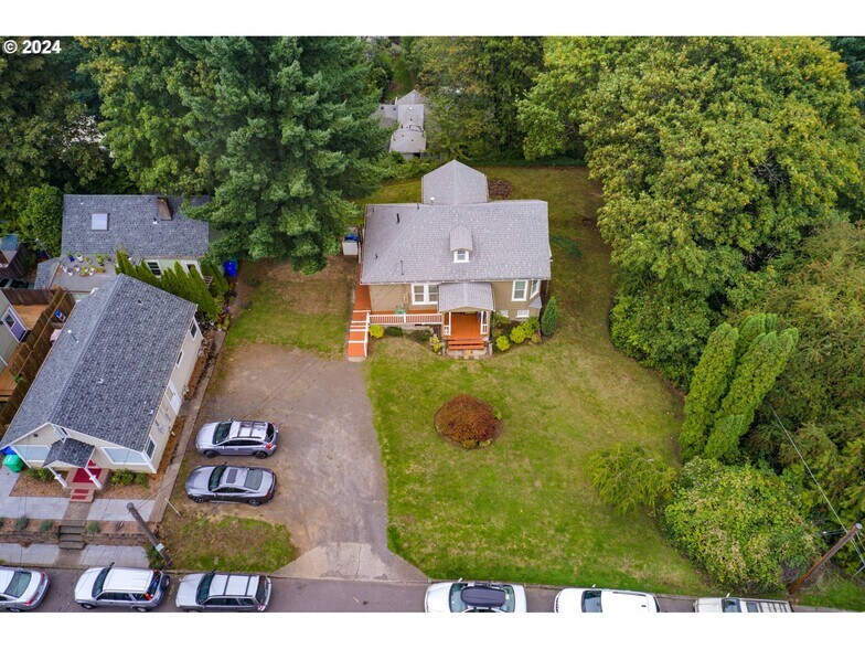 More Photos Of 909 SW Gaines St, Portland Land For Sale