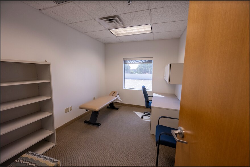 More Photos Of 1320 W Walnut Hill Ln, Irving Medical For Sale