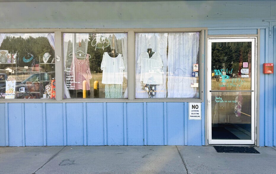 More Photos Of 212 S 1st Ave, Chiloquin General Retail For Sale