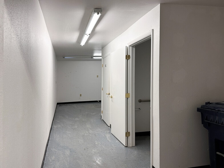 More Photos Of 3706 N Highway 1, Cocoa Freestanding For Sale