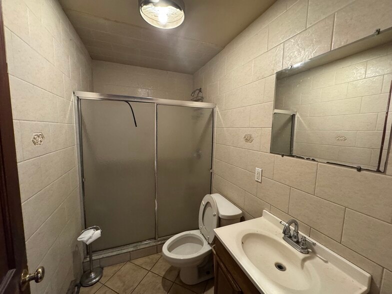 More Photos Of 414 3rd Ave, Brooklyn Warehouse For Lease