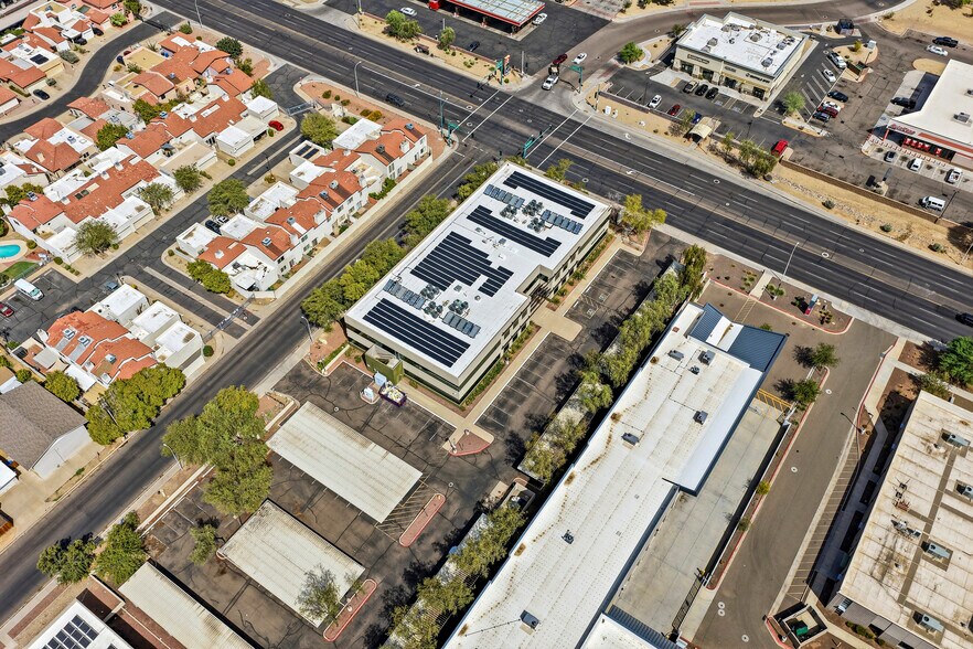 More Photos Of 2051 W Northern Ave, Phoenix Medical For Lease