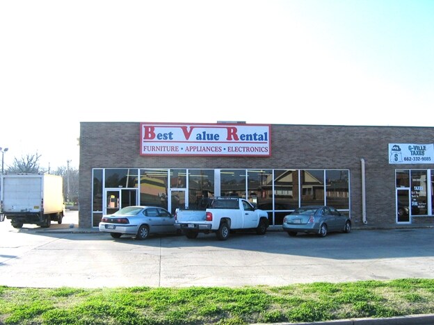 More Photos Of 635-645 Highway 1 S, Greenville Storefront For Lease