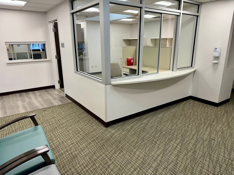 More Photos Of 148 East Ave, Norwalk Medical For Sale