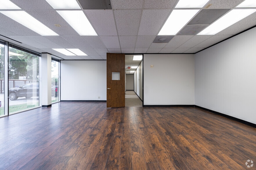 More Photos Of 14425 Torrey Chase Blvd, Houston Office For Lease