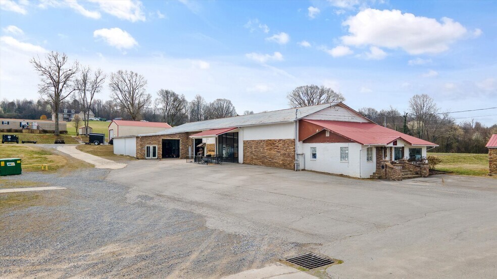 More Photos Of , Maryville Unknown For Sale