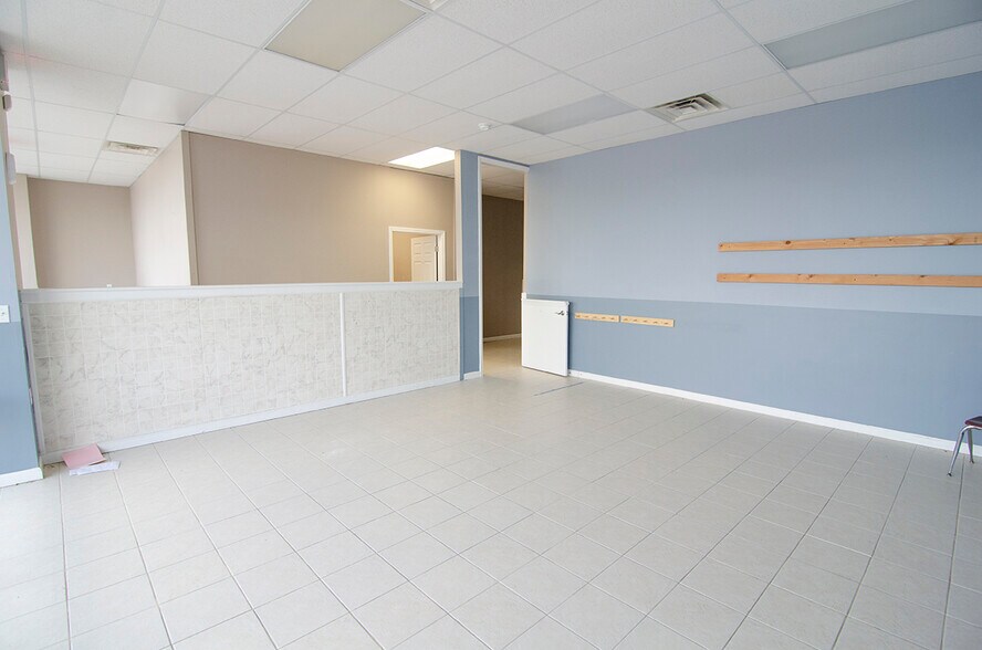 More Photos Of 1000-1052 Eagle Lake Dr, Lawrenceburg Unknown For Lease