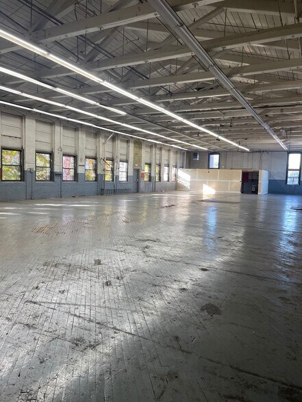 More Photos Of 1500 Main Ave, Clifton Refrigeration Cold Storage For Sale