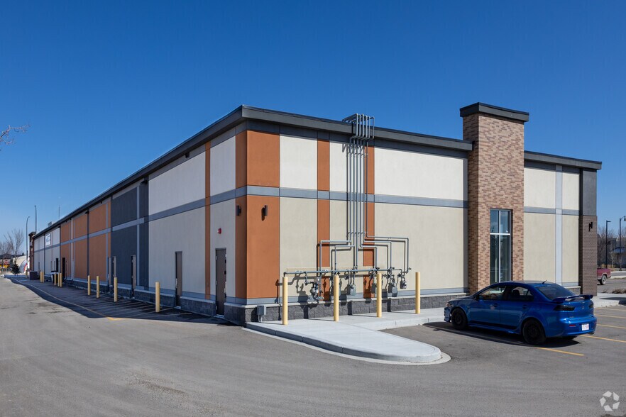 More Photos Of 1225 1st St SE, High River Unknown For Lease