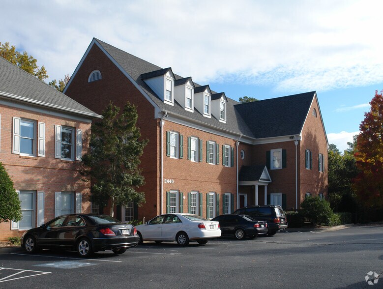 More Photos Of 2440 Old Milton Pky, Alpharetta Office Residential For Lease
