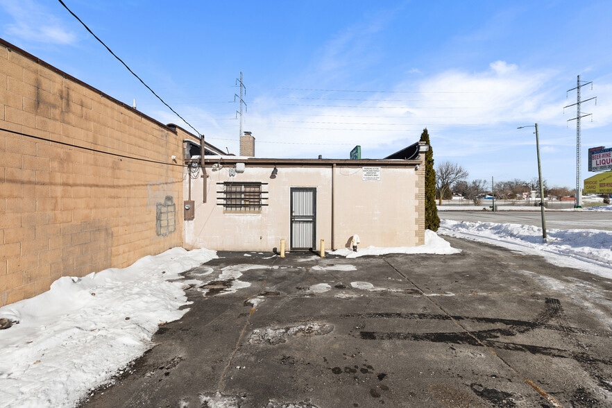 More Photos Of 16068 E 8 Mile Rd, Detroit Medical For Sale