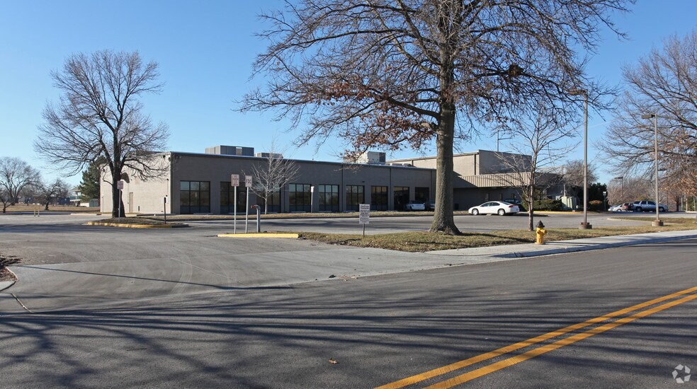 More Photos Of 9705 Lenexa Dr, Lenexa Office For Sale