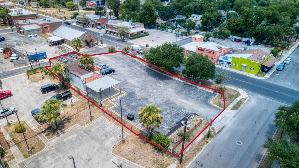 More Photos Of 1815 N New Braunfels Ave, San Antonio Restaurant For Lease