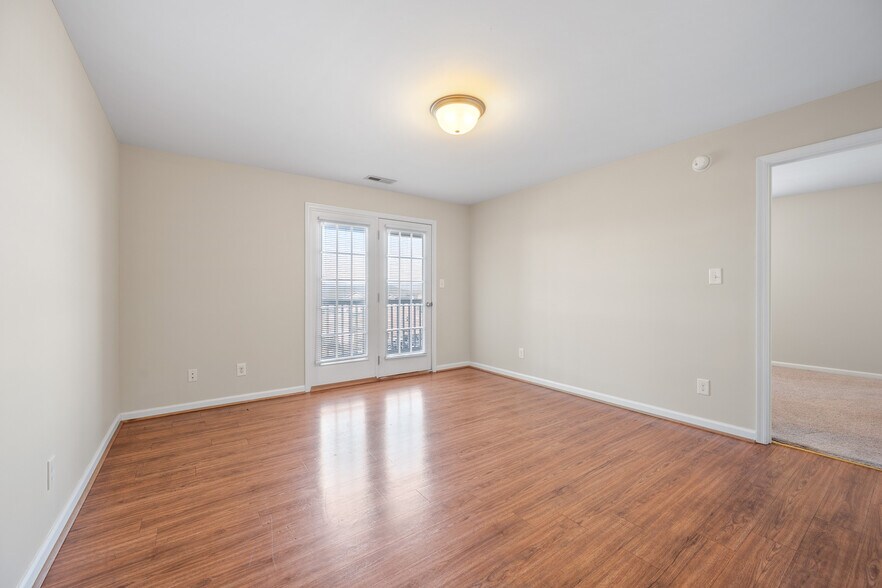 More Photos Of 301 Rotunda St, Lynchburg Apartments For Sale