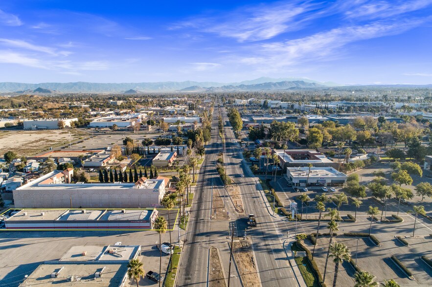 More Photos Of 10555 Magnolia Ave, Riverside Freestanding For Sale