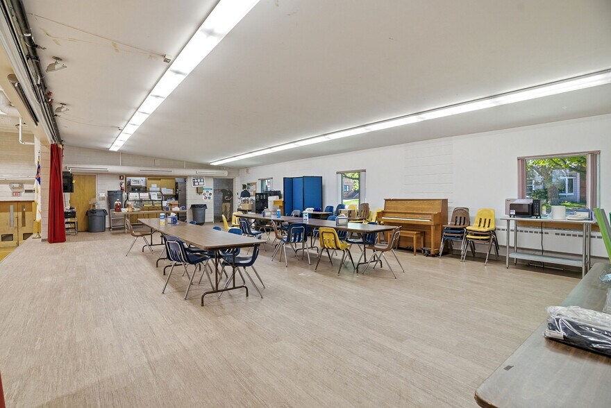 More Photos Of 6541 16TH Ave S, Richfield Schools For Lease