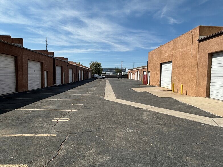 More Photos Of 319 Claremont Ave NW, Albuquerque Warehouse For Lease