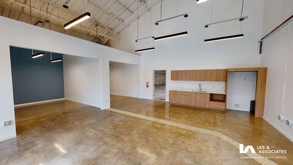 More Photos Of 1351 Orizaba Ave, Long Beach Warehouse For Lease