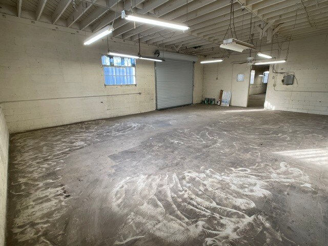 More Photos Of 8913 National Blvd, Los Angeles Manufacturing For Lease