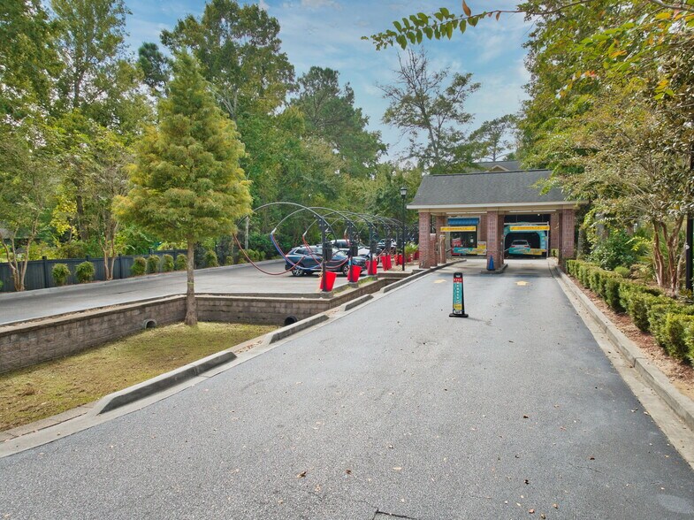 More Photos Of 2727 N Us-17 Hwy, Mount Pleasant Carwash For Sale