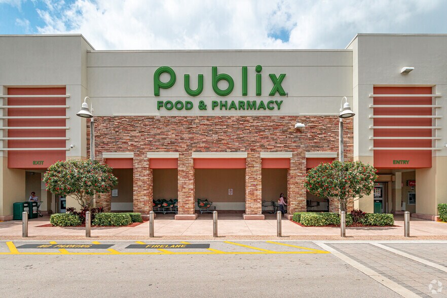 More Photos Of 7050-7070 W Palmetto Park Rd, Boca Raton General Retail For Lease