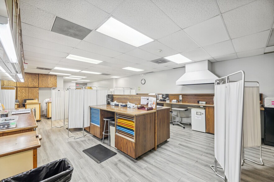 More Photos Of 2497 Vauxhall Rd, Union Township Manufacturing For Sale