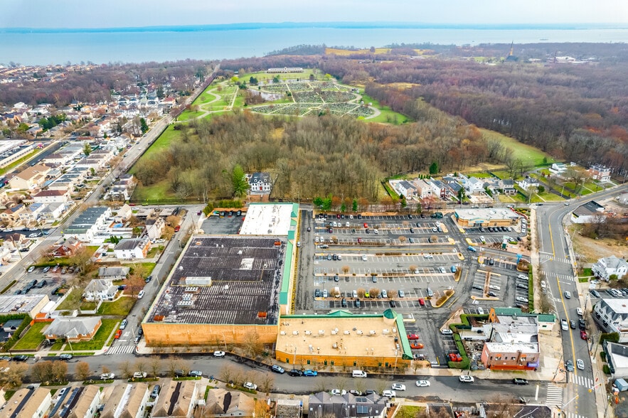 More Photos Of 6400 Amboy Rd, Staten Island Unknown For Lease