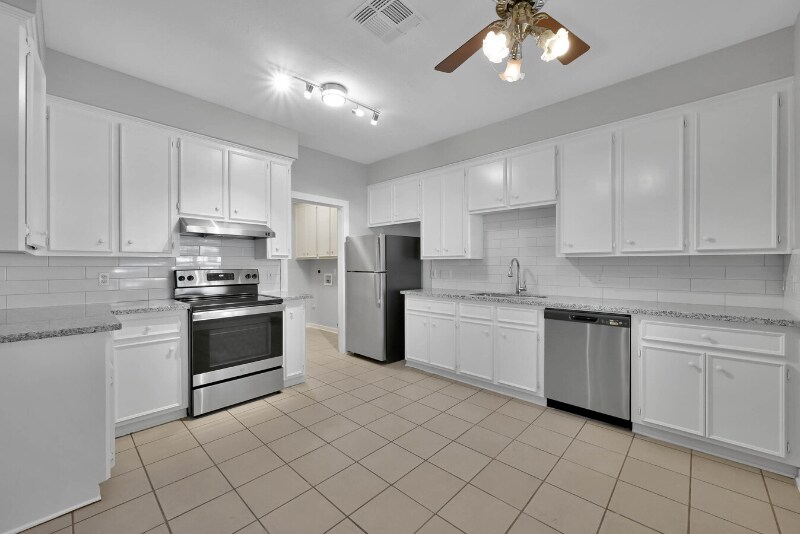 More Photos Of 28011 Johnson Rd, Tomball Apartments For Sale