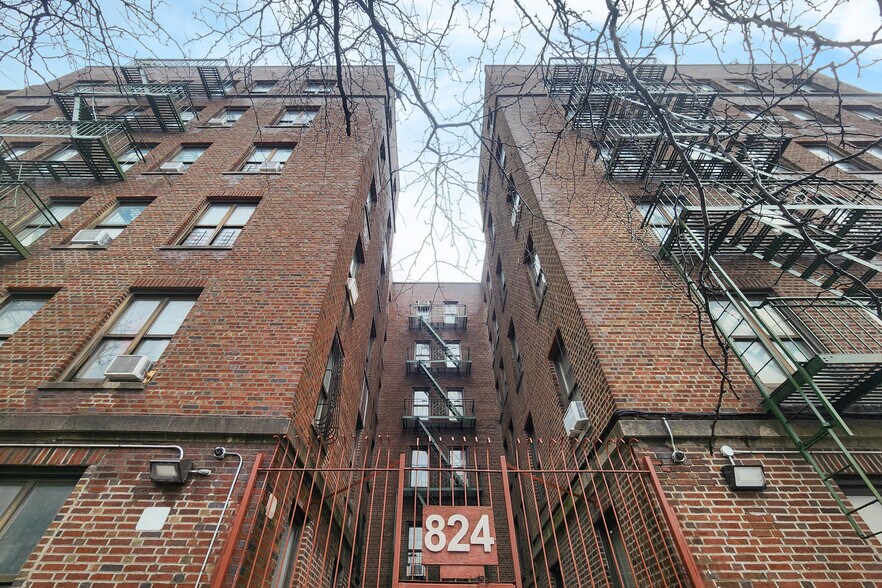 More Photos Of 824 Southern Blvd, Bronx Apartments For Sale