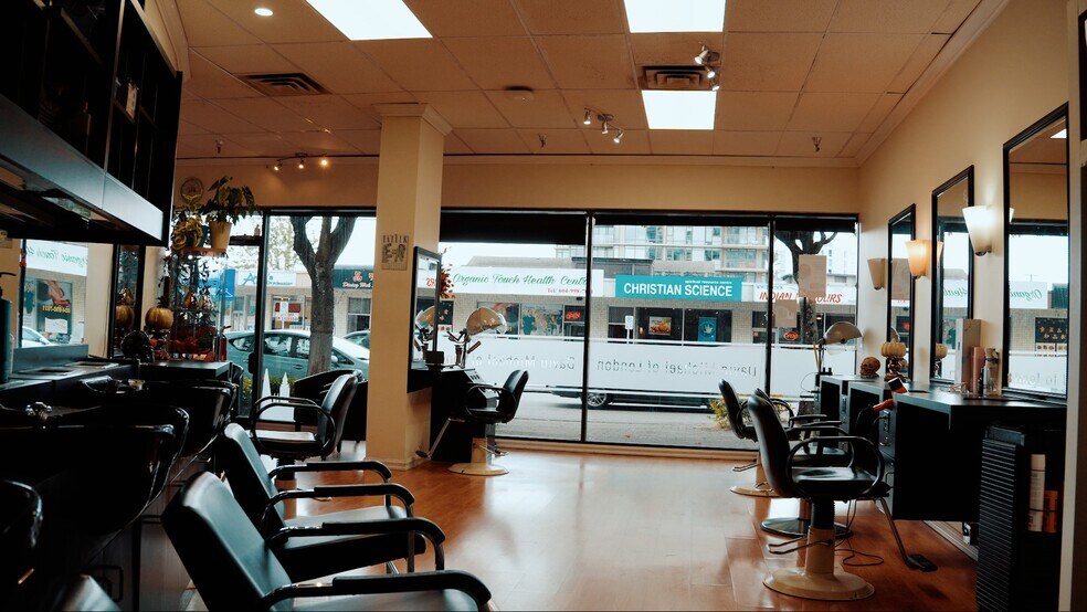 More Photos Of 15223-15245 Russell Ave, White Rock Apartments For Sale