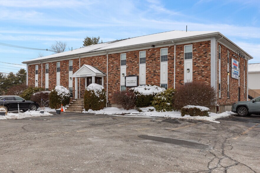 More Photos Of 25 Lowell St, Wilmington Loft Creative Space For Sale