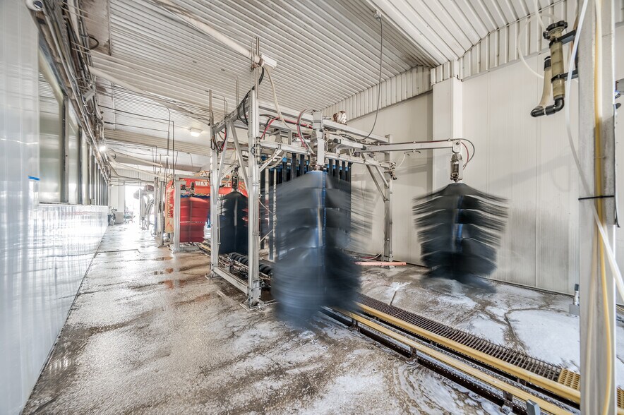 More Photos Of 311 S Timberland Dr, Lufkin Carwash For Sale