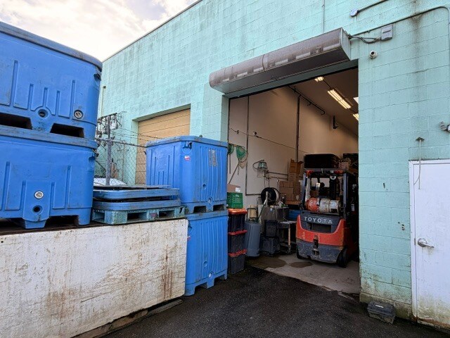 More Photos Of 8851 Beckwith Rd, Richmond Light Manufacturing For Sale