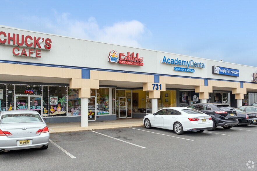 More Photos Of 731 Route 33, Hamilton General Retail For Lease